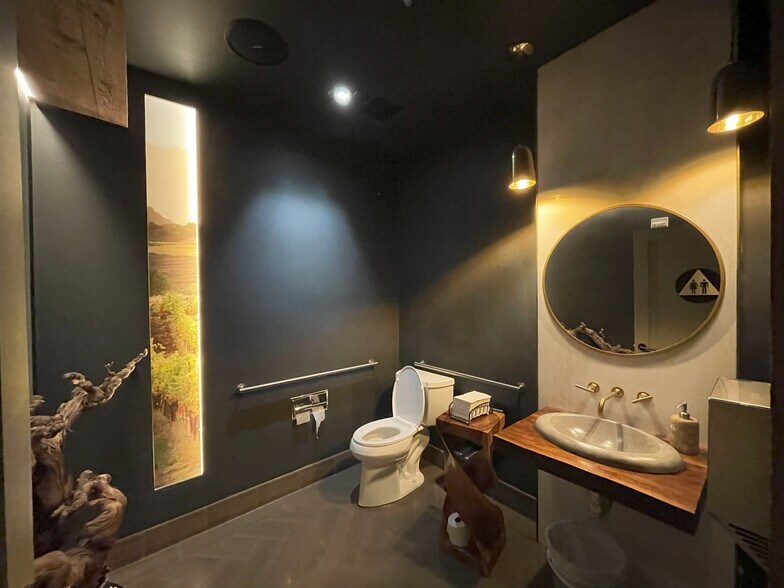 More Photos Of 1315-1319 1st St, Napa Office For Lease