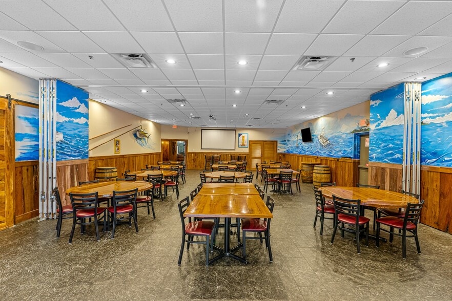More Photos Of 4170 Us-1 Hwy, Edgewater Restaurant For Lease
