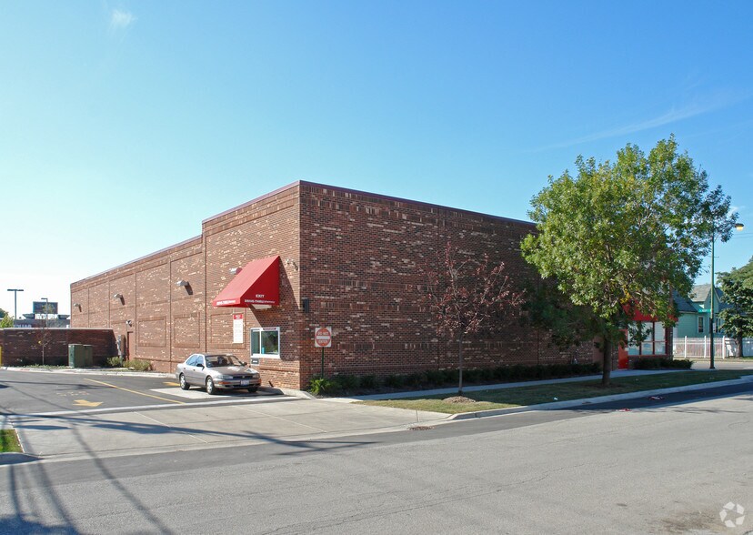 More Photos Of 745 W 103rd St, Chicago Drugstore For Sale