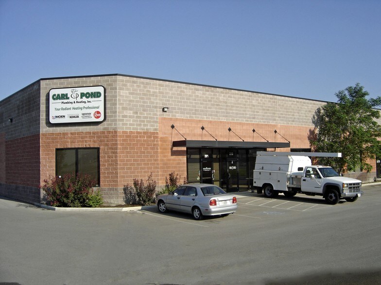 More Photos Of 215 N Redwood Rd, North Salt Lake Flex For Lease