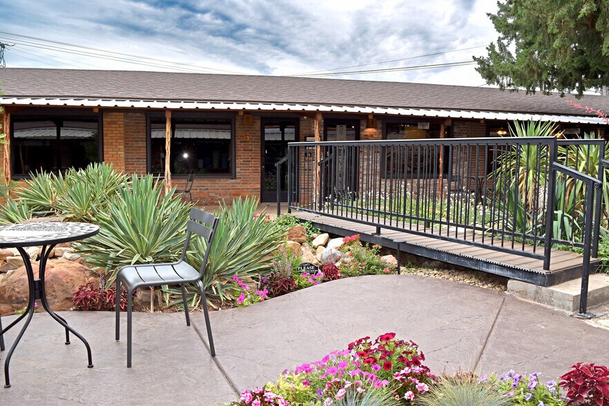 Primary Photo Of 2610 Salem Ave, Lubbock Unknown For Lease