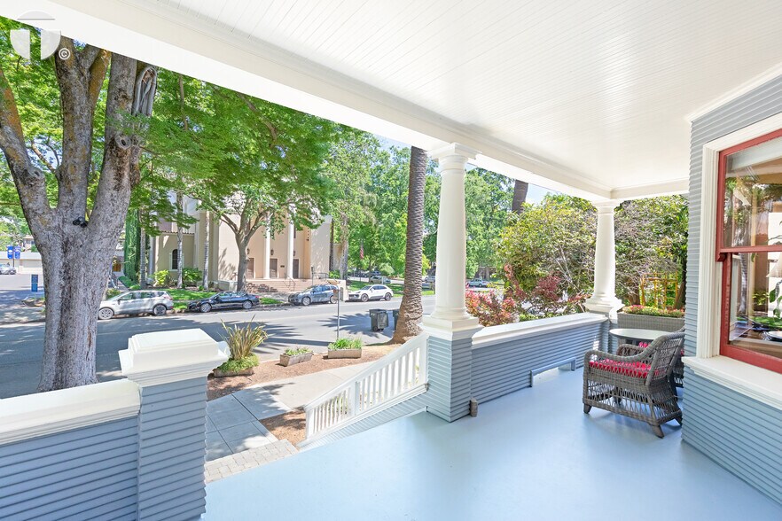 More Photos Of 2220 Capitol Ave, Sacramento Apartments For Sale