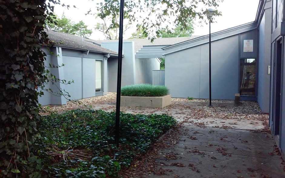 More Photos Of 4051 Jeffco Blvd, Arnold Loft Creative Space For Lease