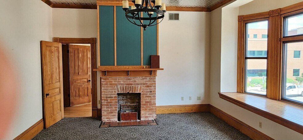 More Photos Of 225 3rd St N, La Crosse Storefront Retail Office For Lease