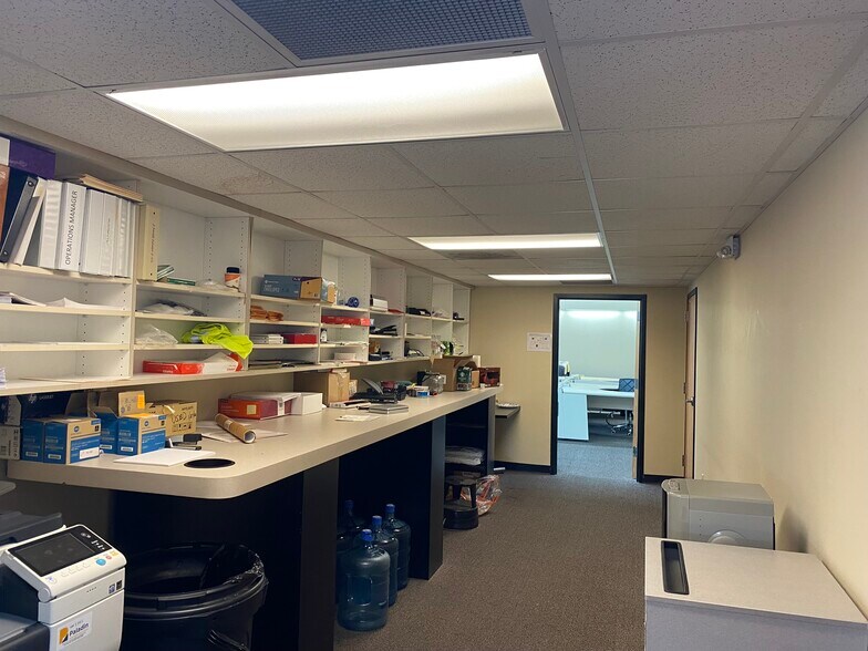 More Photos Of 319 N Main Ave, Springfield Office For Lease