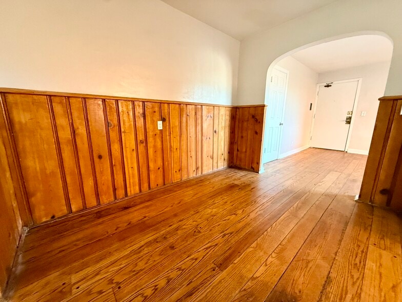 More Photos Of 2334 Kemper Ln, Cincinnati Apartments For Sale