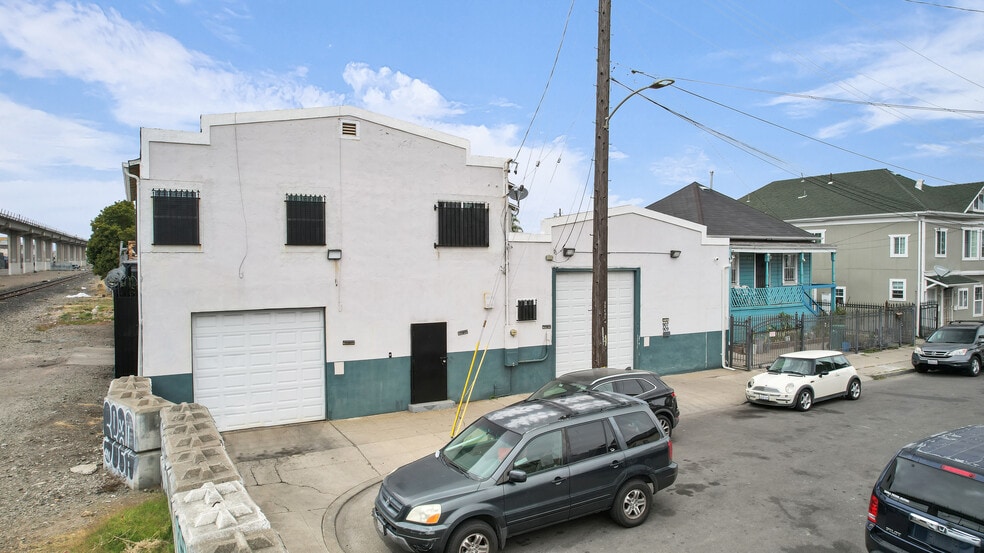 More Photos Of 909 53rd Ave, Oakland Warehouse For Sale