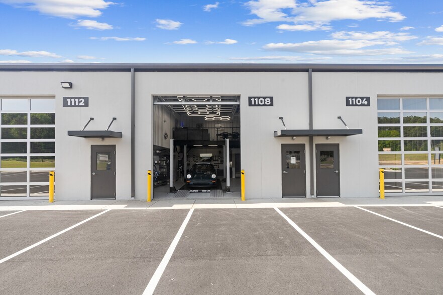 Primary Photo Of 4049 Chris SW Dr, Huntsville Warehouse For Lease