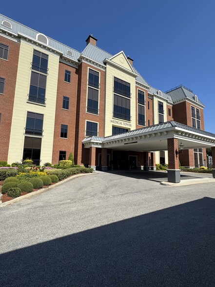 More Photos Of 2826 Ross Clark Cir, Dothan Medical For Lease