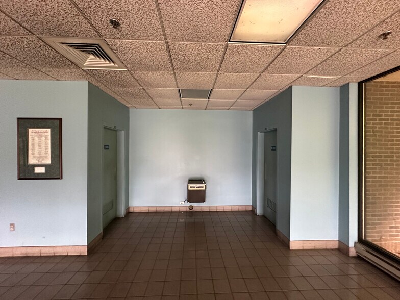 More Photos Of 200 Herald Journal Blvd, Spartanburg Manufacturing For Lease