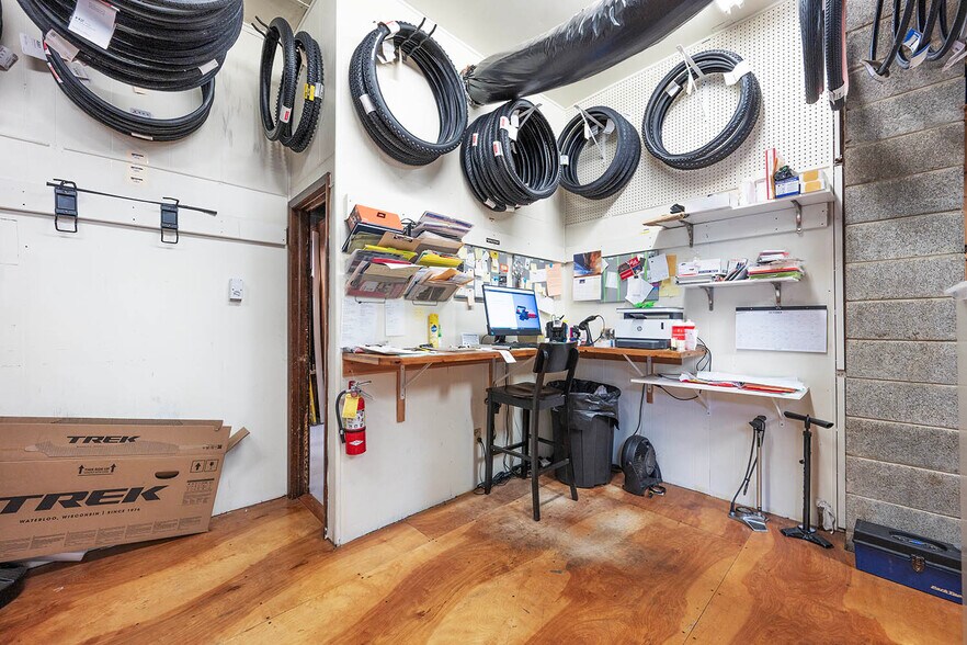 More Photos Of 126 W Main St, Plainfield Storefront For Sale