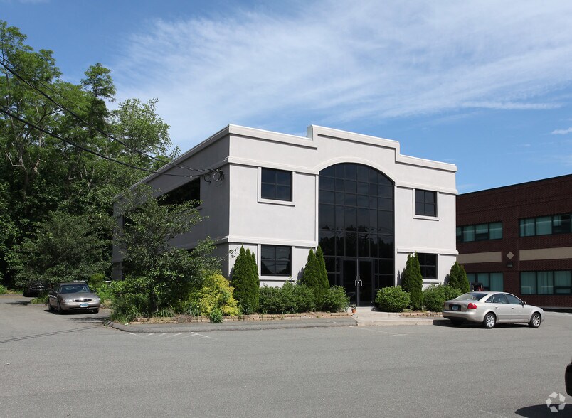 More Photos Of 282 State St, North Haven Office For Lease
