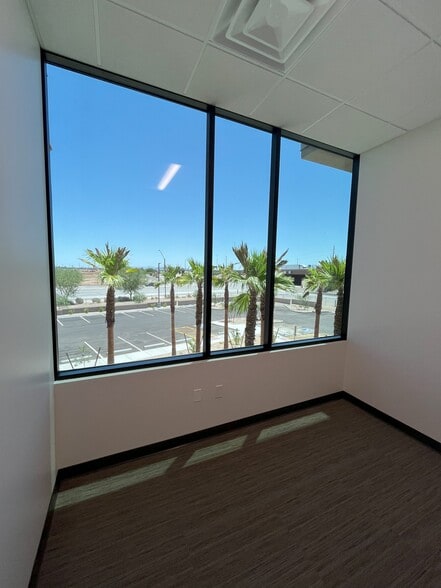 More Photos Of 1360 N Bullard Ave, Goodyear Office For Lease
