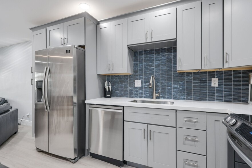 More Photos Of 830 SE 22nd Ave, Pompano Beach Apartments For Sale