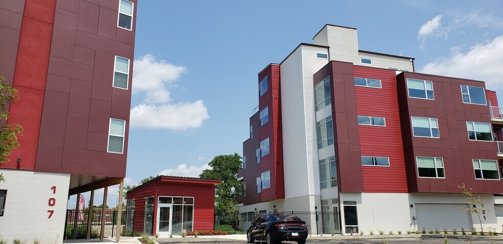 More Photos Of 119 E Lake Ave, Plymouth Apartments For Sale