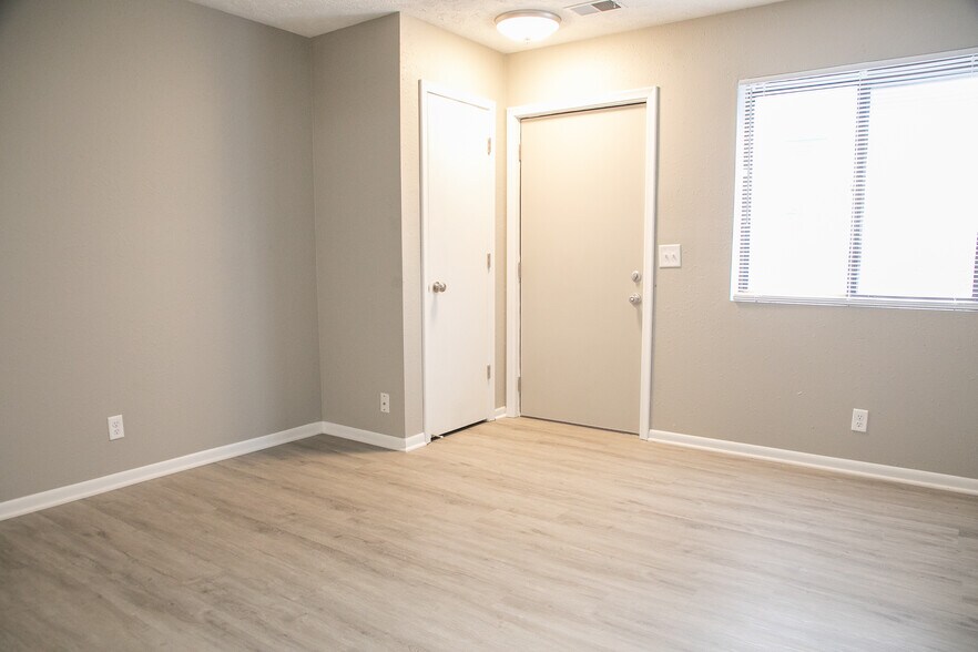 More Photos Of 4206 Frances St, Omaha Apartments For Sale