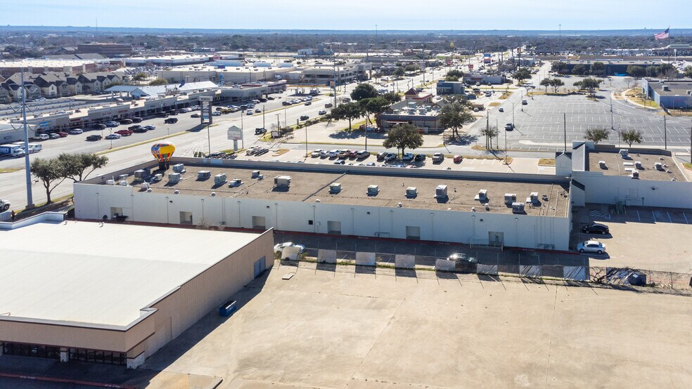 More Photos Of 6455 Hilltop Dr, North Richland Hills Unknown For Lease