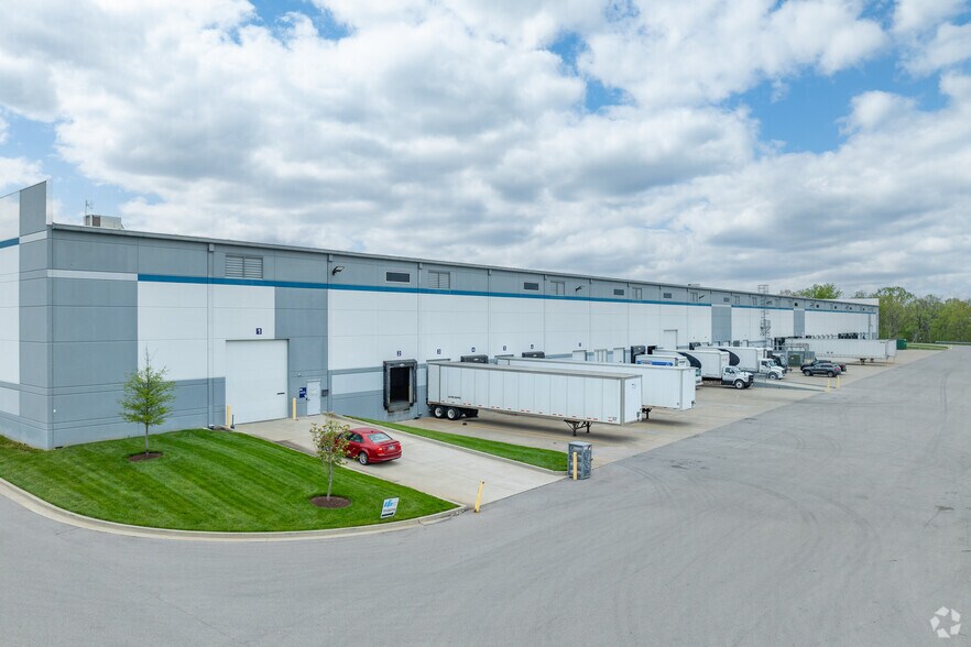 More Photos Of 250 Mason Rd, La Vergne Distribution For Lease