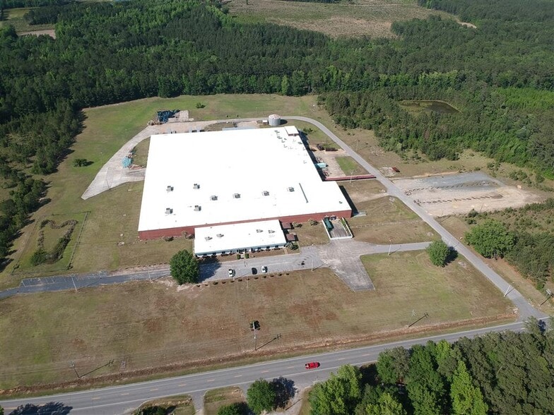 More Photos Of 1000 Bicycle Way, Manning Distribution For Lease
