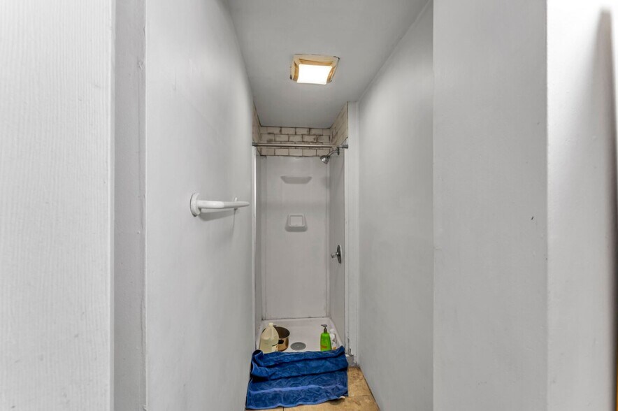 More Photos Of 91 Main St, Oneonta Apartments For Sale