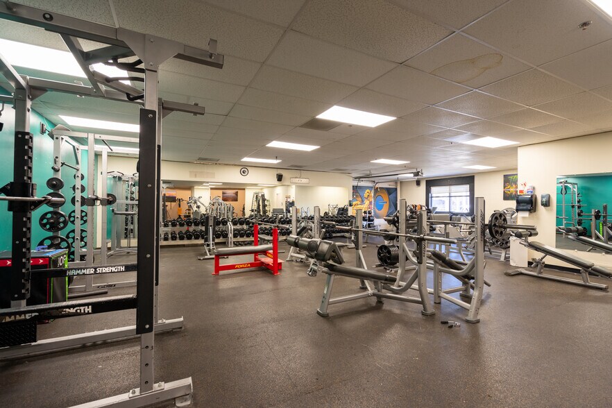 More Photos Of 300 1st Ave W, Kalispell Storefront Retail Office For Sale