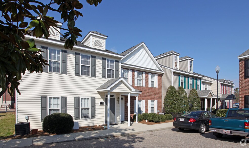 More Photos Of 340-358 S Raleigh St, Holly Springs Office For Lease