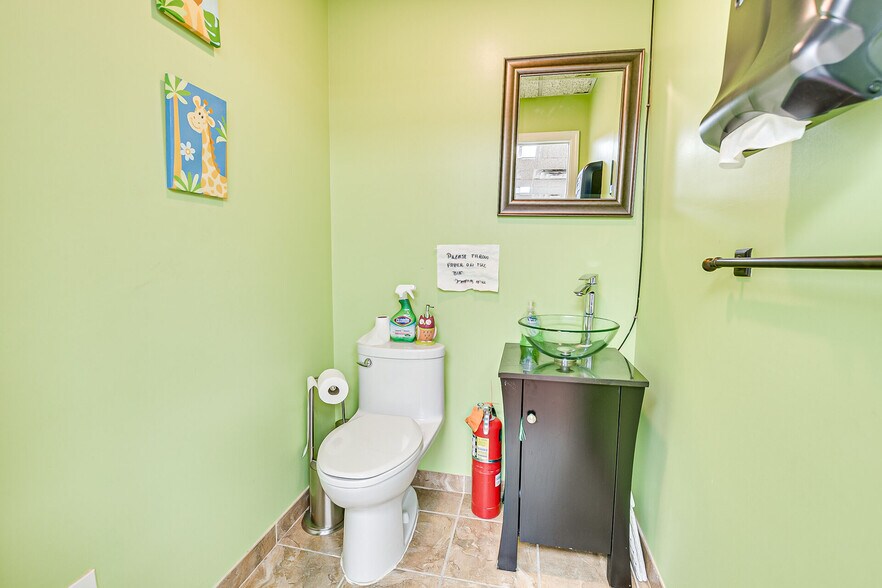 More Photos Of 894 Green St, Iselin Office For Sale