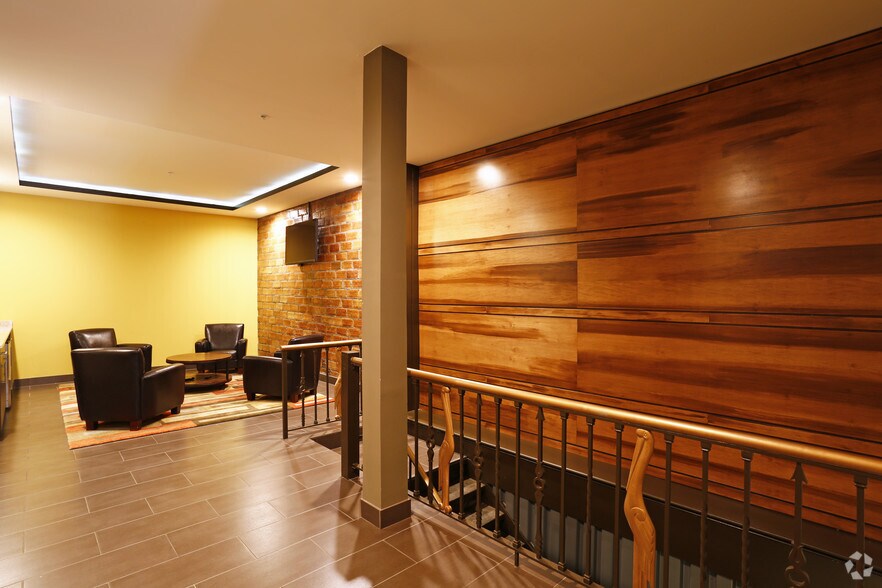 More Photos Of 526 Penn Ave, Pittsburgh Apartments For Lease