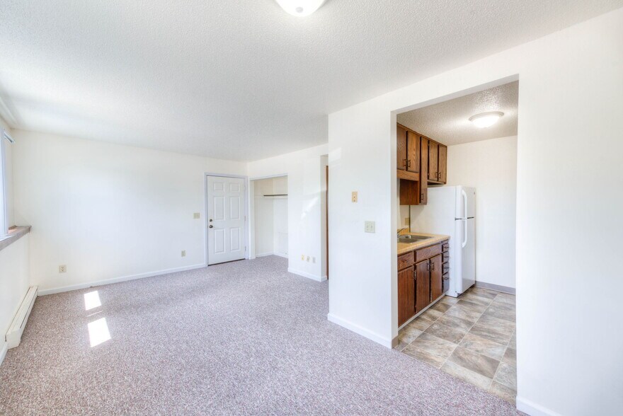 More Photos Of 20 NE Schmitz St, Adams Apartments For Sale