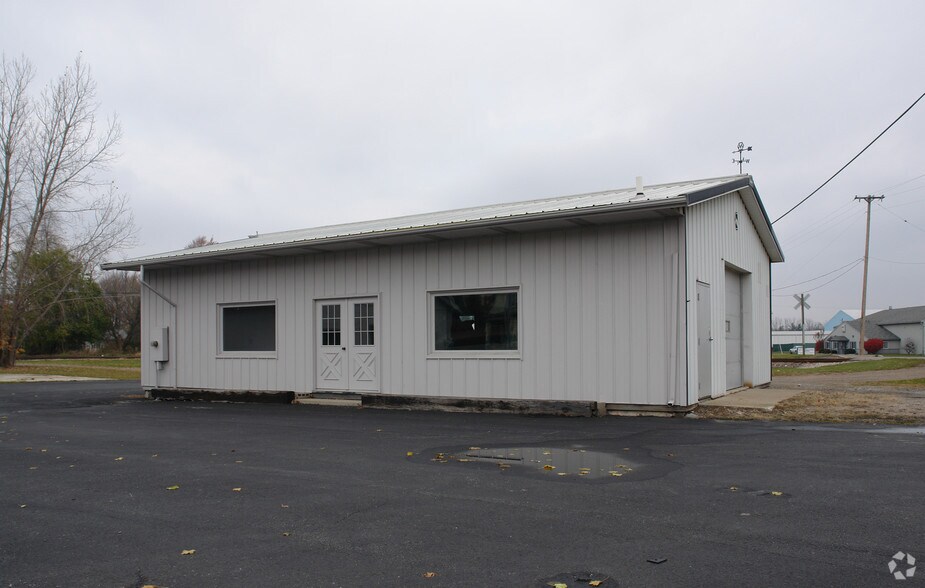 Primary Photo Of 321 E Adrian St, Blissfield Auto Repair For Sale