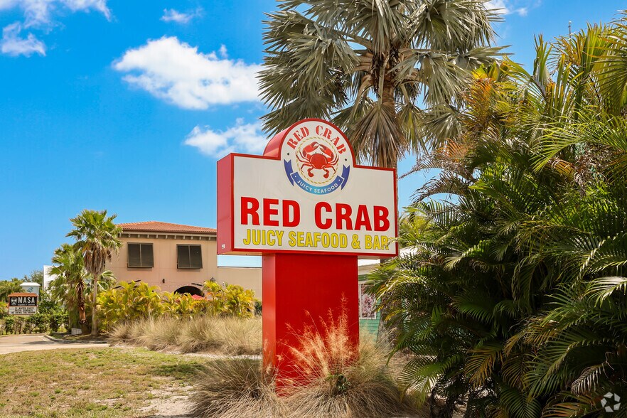 More Photos Of 425 E Eau Gallie Blvd, Satellite Beach Restaurant For Lease