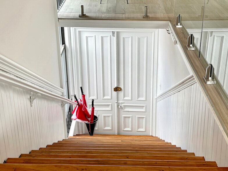 More Photos Of 70-80 State St, Newburyport Storefront Retail Office For Lease