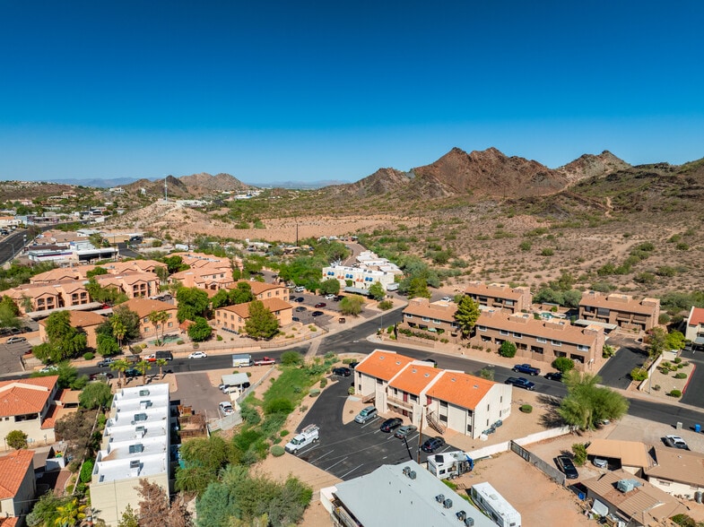 More Photos Of 10644 N 15th Way, Phoenix Apartments For Sale