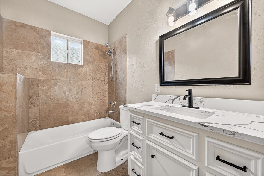 More Photos Of 14134 Packard St, Houston Specialty For Sale