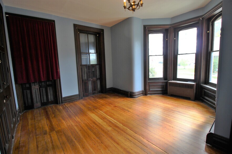 More Photos Of 344 Hodgson St, Oxford Apartments For Sale