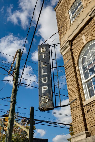 More Photos Of 2500 E Marshall St, Richmond Office For Lease