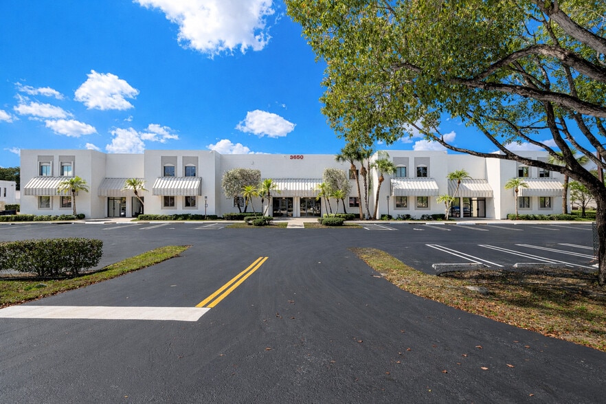 Primary Photo Of 3650 Coral Ridge Dr, Coral Springs Light Manufacturing For Sale