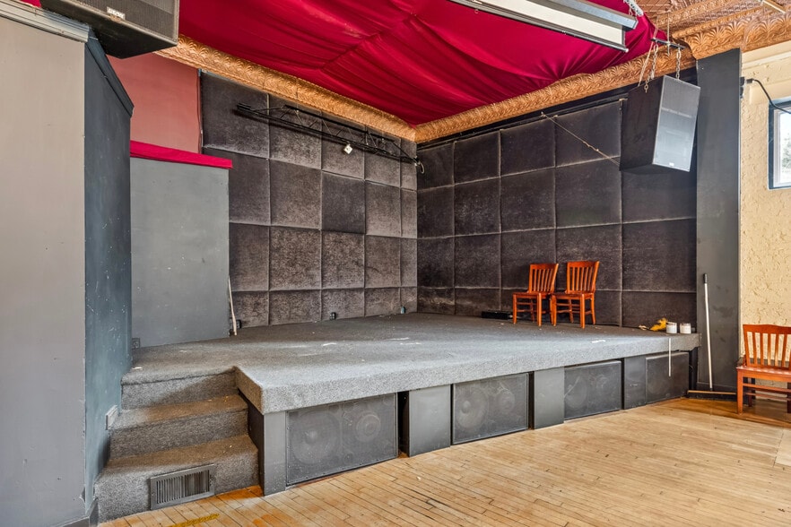 More Photos Of 7165 Germantown Ave, Philadelphia Restaurant For Lease