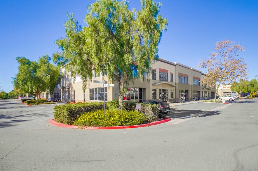 More Photos Of 1568 Lancaster Point Way, San Diego Flex For Sale