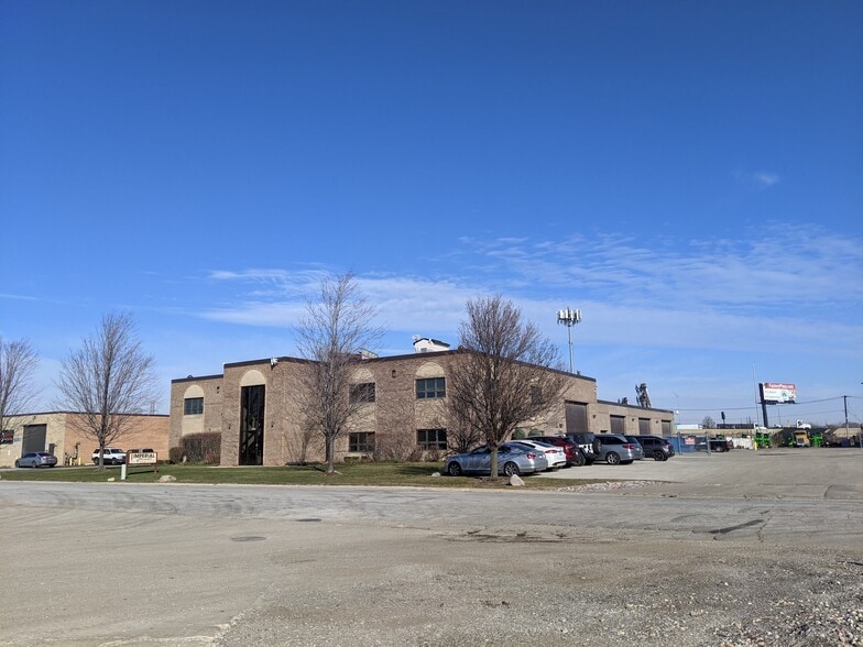 More Photos Of 9735 Industrial Dr, Bridgeview Light Distribution For Sale