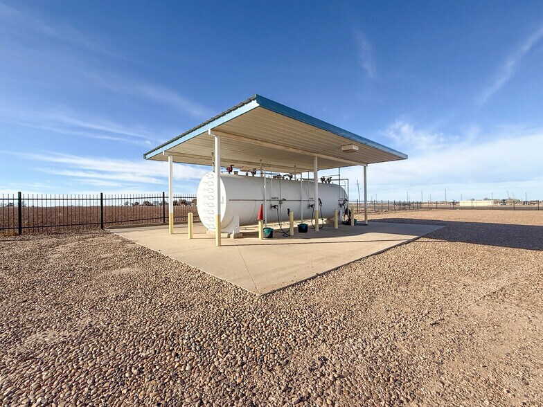 More Photos Of 11730 Highway 152, Pampa Warehouse For Sale