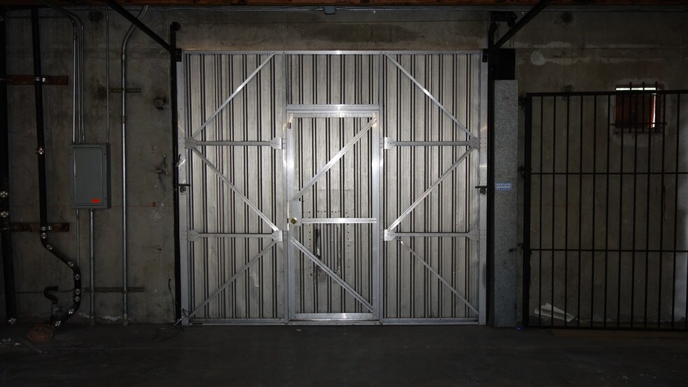 More Photos Of 1455 Monterey Pass Rd, Monterey Park Office Residential For Lease