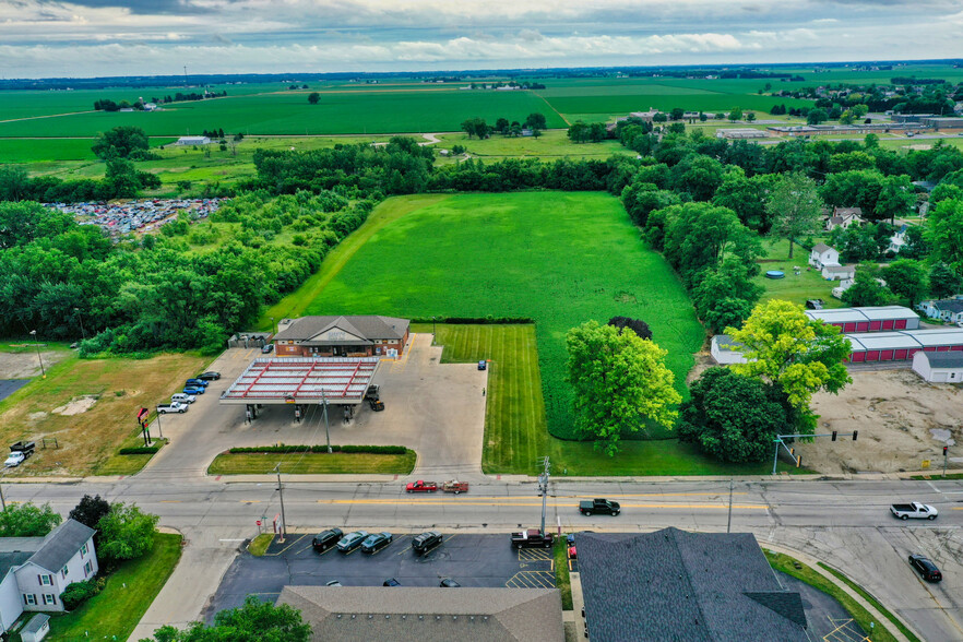 Primary Photo Of 808 Walter Payton Memorial hwy, Sandwich Land For Sale