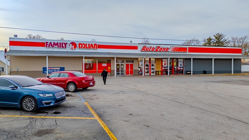 More Photos Of 915 N Washington St, Kokomo Freestanding For Sale