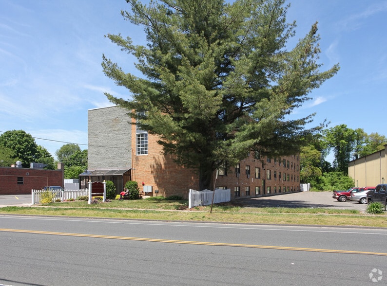 More Photos Of 544 Tolland St, East Hartford Apartments For Sale