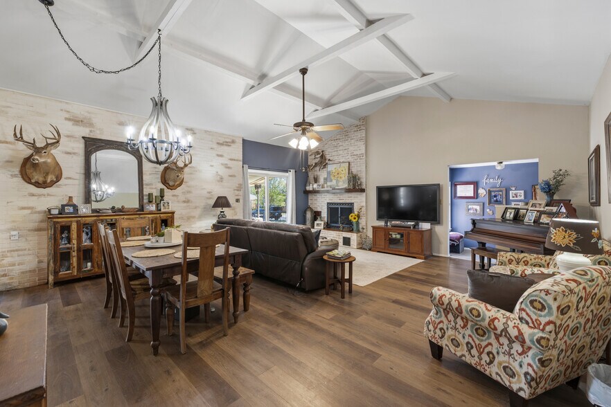 More Photos Of 415 Cross Mountain Dr, Fredericksburg Multifamily For Sale