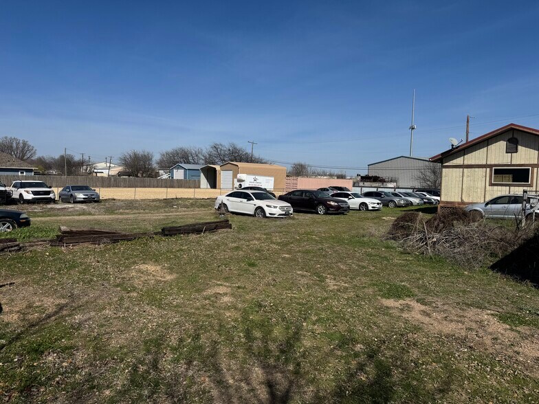 More Photos Of 6505 Highway 79, Hutto Auto Dealership For Sale