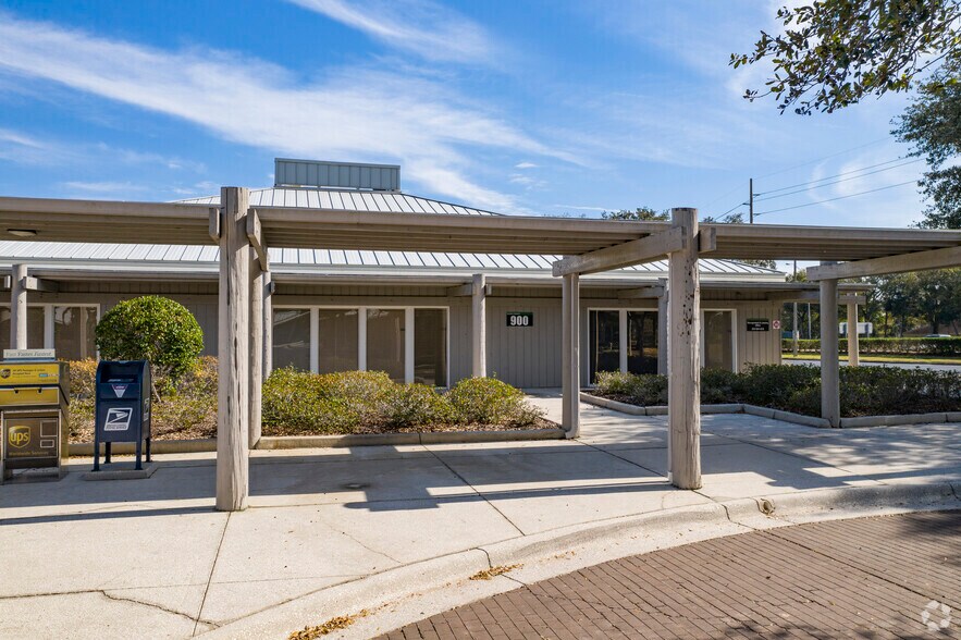 More Photos Of 2901 W Busch Blvd, Tampa Unknown For Lease