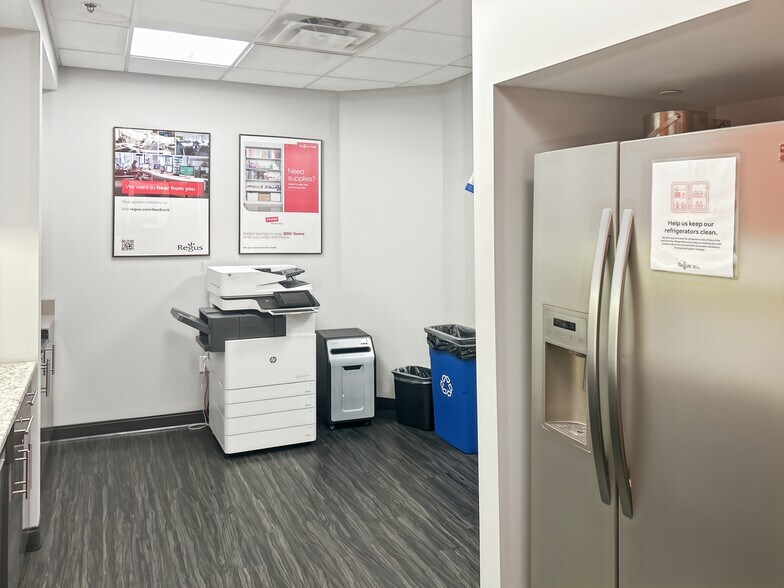 More Photos Of 999 Waterside Dr, Norfolk Coworking Space