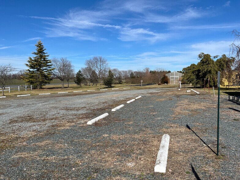 More Photos Of 5996 Augustine Herman Hwy, Cecilton Land For Lease